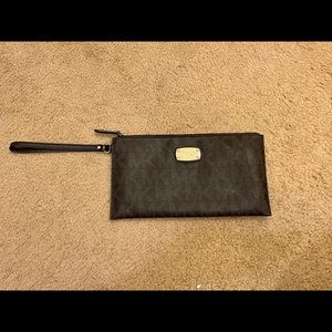 Michael Kors Wristlet
